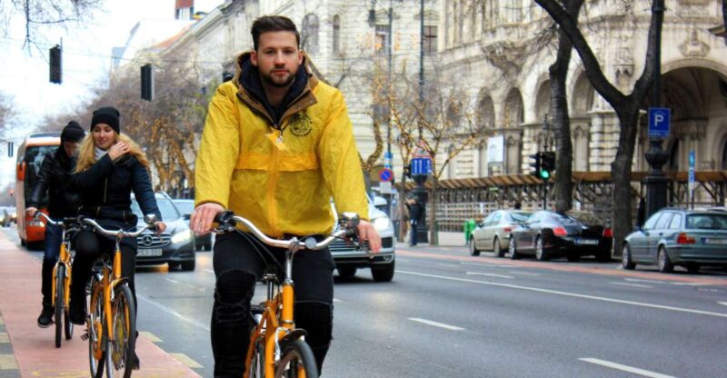 Budapest ❤️Winter Bike Tour With Coffee Stop❤️ - Key Points