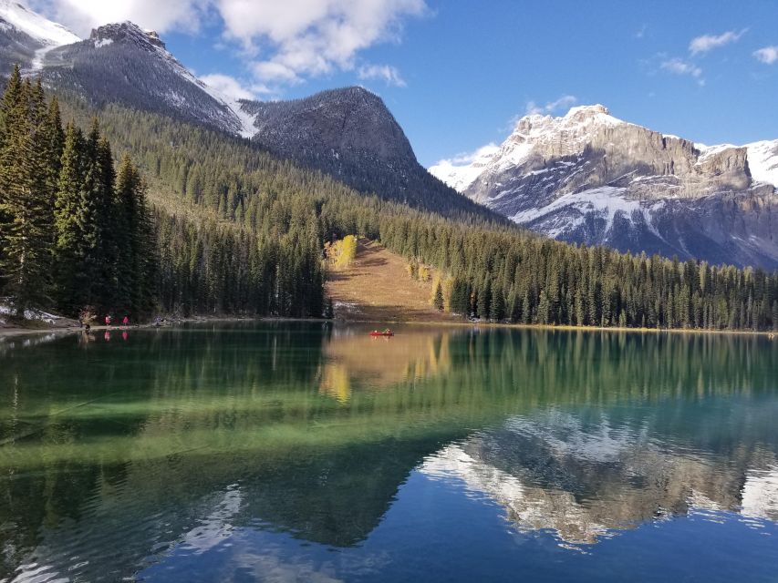 Day Tour: Lake Louise, Moraine Lake And Emerald Lake