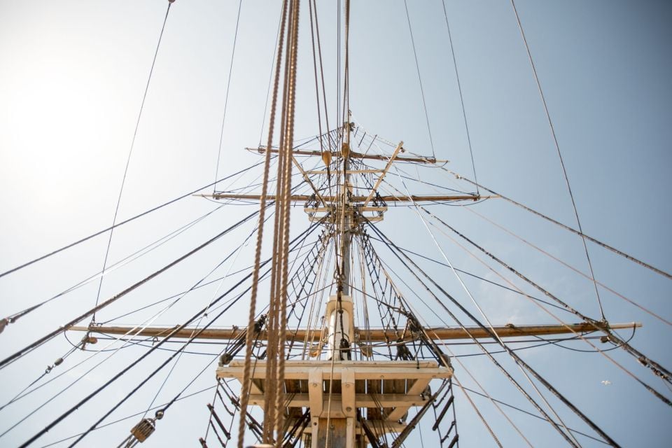 Dublin: Jeanie Johnston Tall Ship Irish Famine History Tour - Key Points