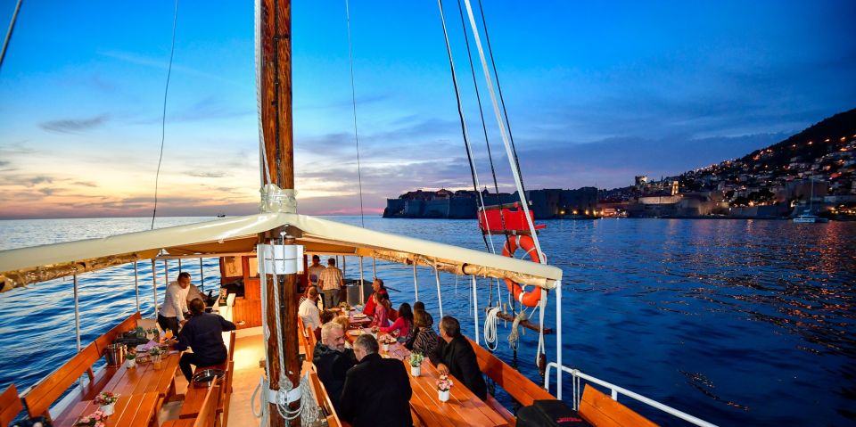 Dubrovnik: Sunset Dinner Cruise Around the Old Town - Good To Know