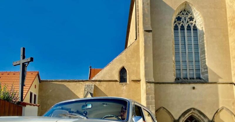 🚘 5h Road Trip in Vintage Car KRUMLOV~HLUBOKA~HOLASOVICE - Key Points