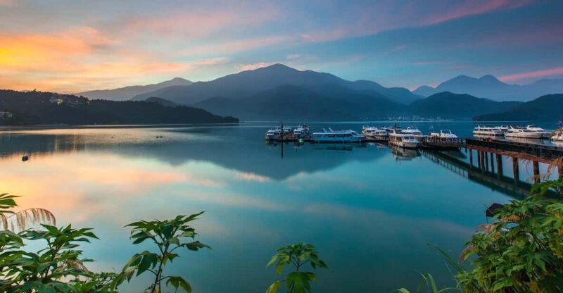 🛥️ Private 1 Day Sun Moon Lake Escape Tour From Taipei - Key Points