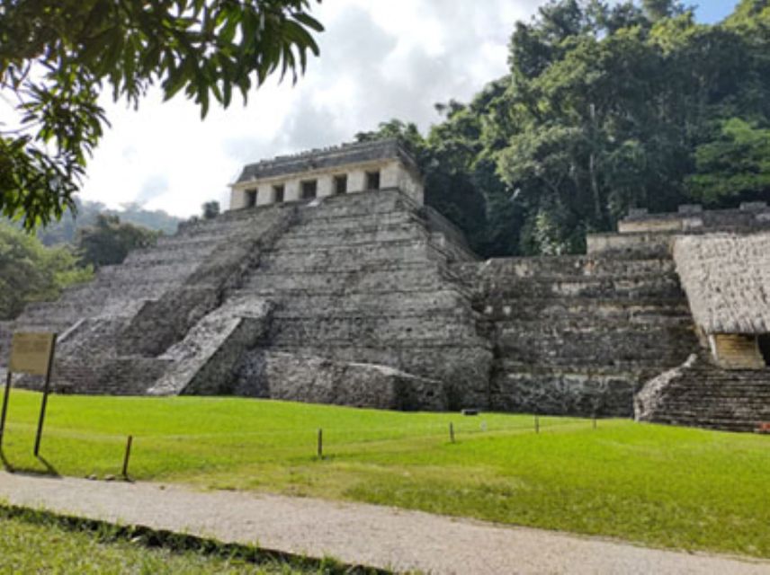 From Palenque: Palenque and Roberto Barrios Waterfalls Tour