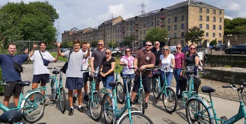 Glasgow: City, Green Spaces and Clyde Bridges Bike Tour - Key Points