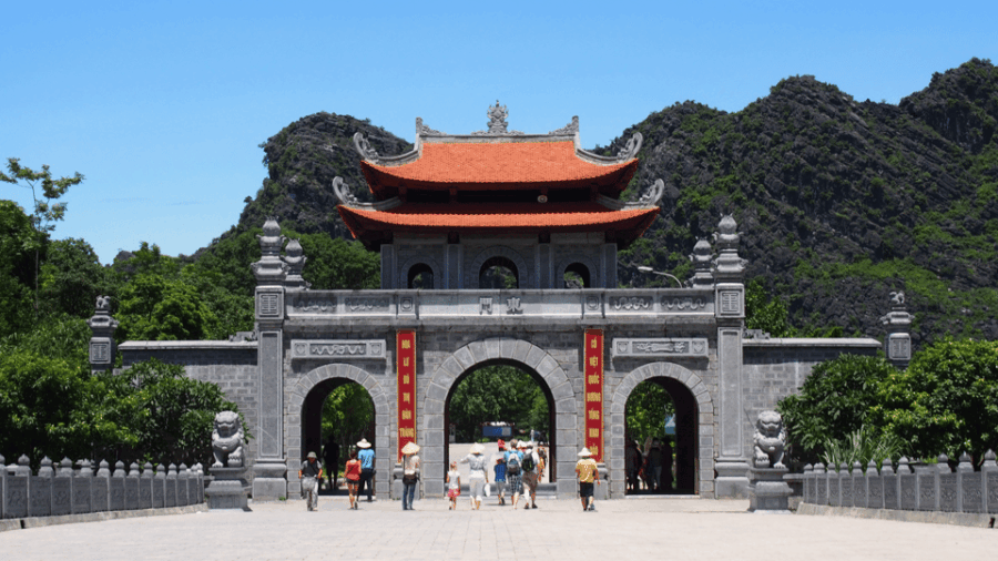 Hanoi: Luxurious 2-Day Ninh Binh Tour With Hotel/Bungalow