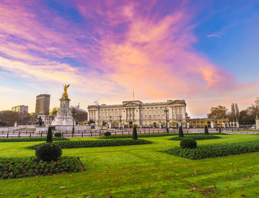 London: Buckingham Palace and Royal London Walking Tour - Tour Highlights