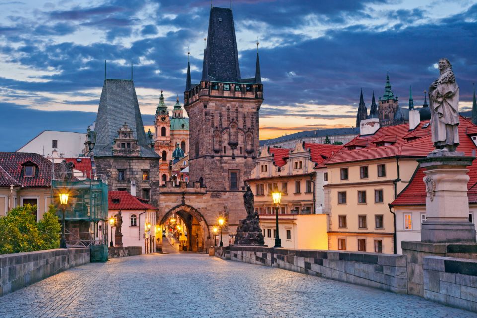 Prague: First Discovery Walk and Reading Walking Tour - Key Points