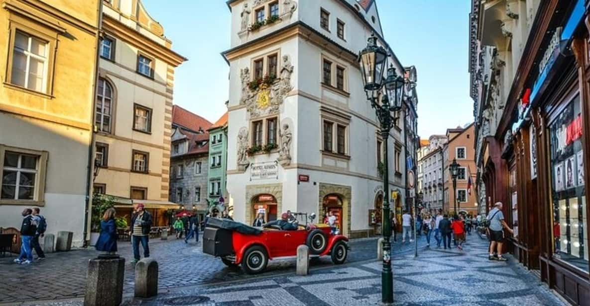 Prague: Must-See Attractions Walking Tour - Key Points