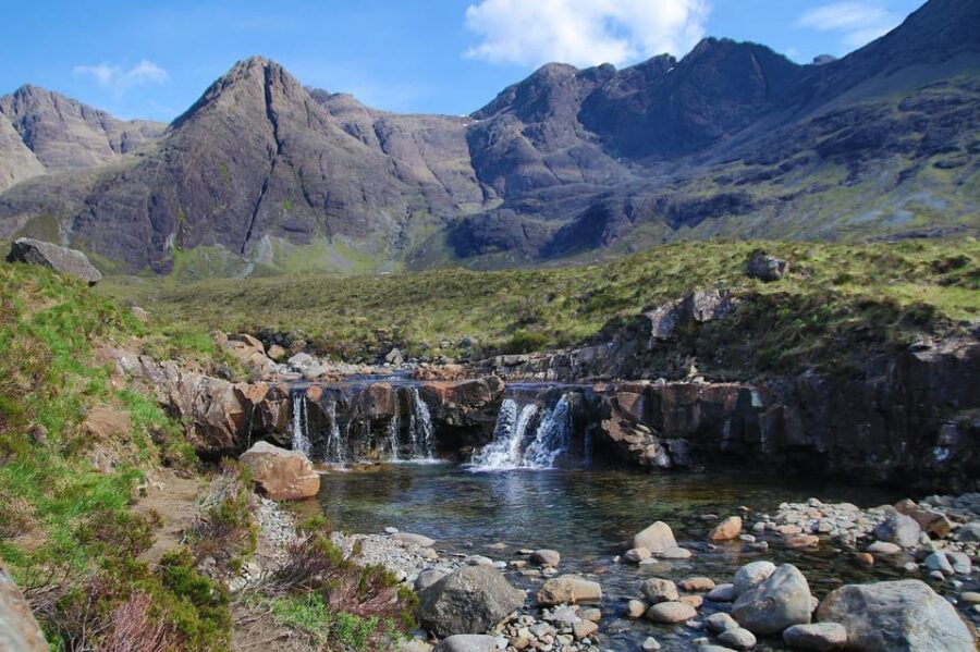 Skye: Online Travel Guide & Maps