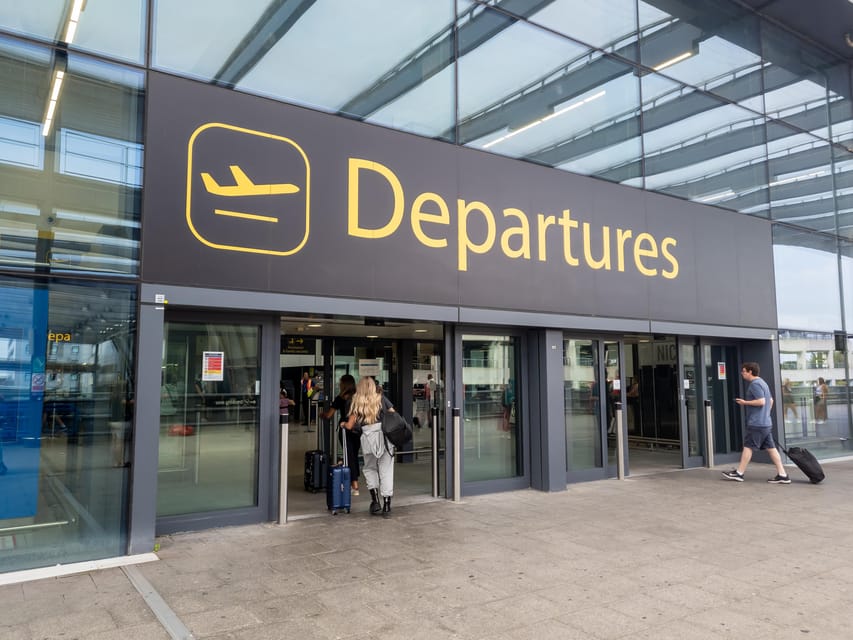 To/ From London Gatwick Airport to Harwich Cruise Port