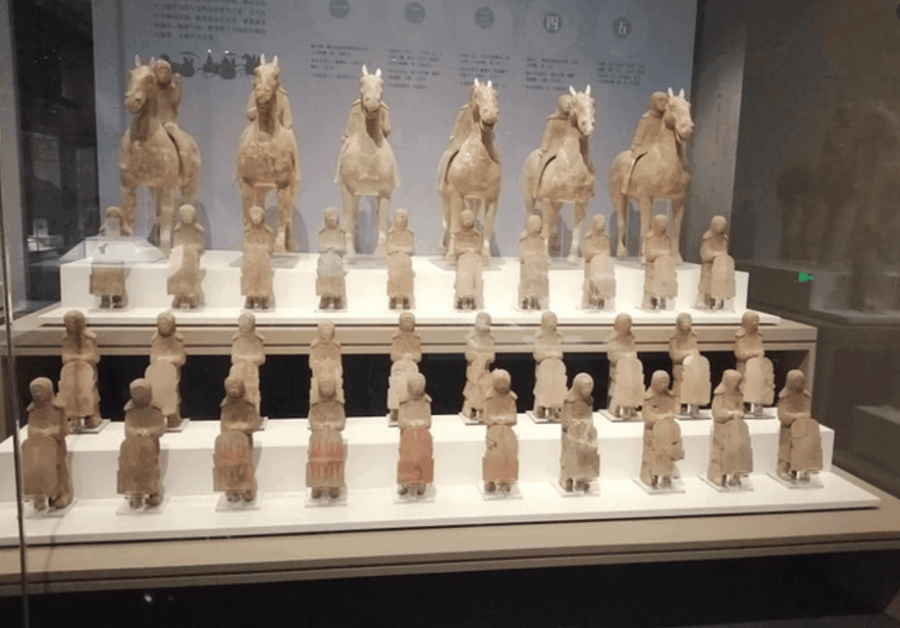 Xian 3000 Small Terracotta Army and Qianling Mausoleum Tour