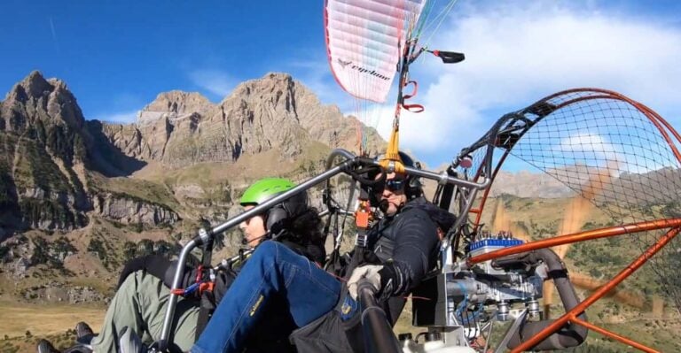 Zaragoza: Aragonese Paragliding Experience