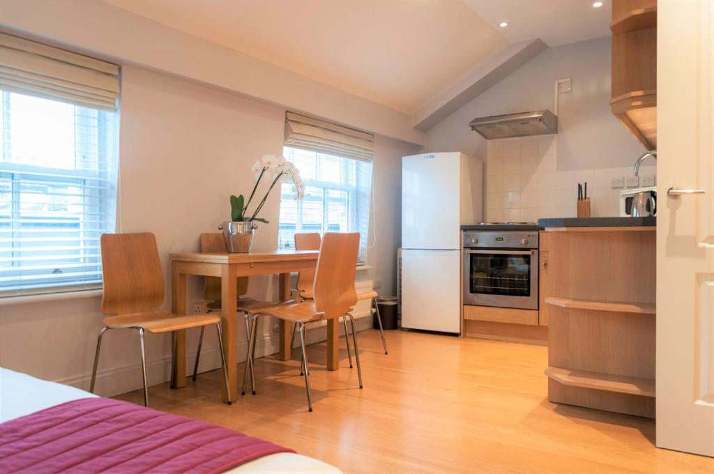 12 London Street Apartments - Key Points