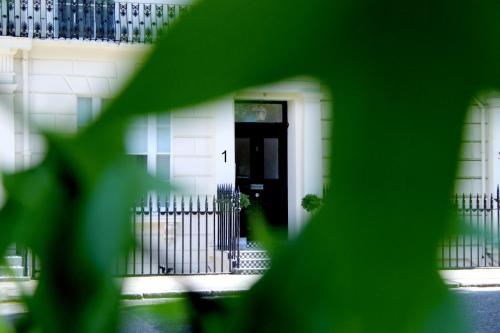 1 Craven Hill Gardens - Property Overview