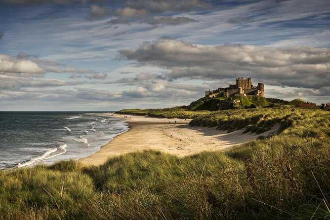 1 Day Alnwick Castle, Holy Island & Scottish Borders