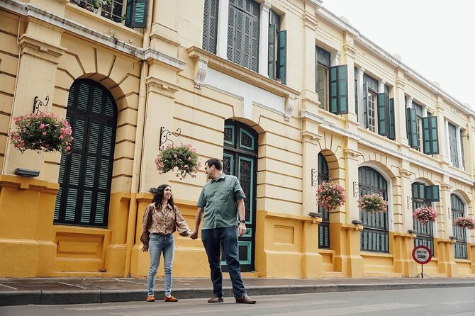 1 Hour Private Experience in Hanoi With Professional Photographer