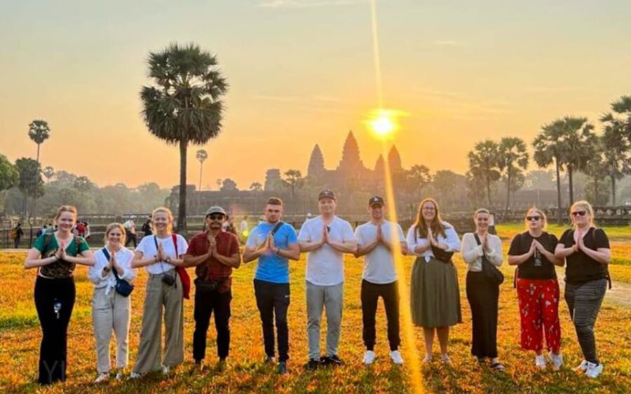 2-Day Angkor Wat Complex Sun Rise & Sun Set With Guided Tour