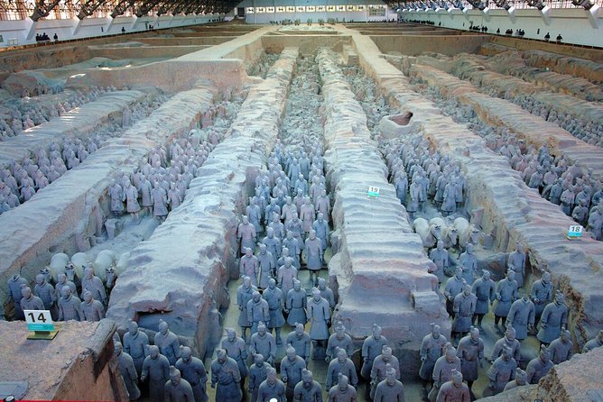 2-Day Classic Xian Tour Combo Package: Terracotta Warriors and Downtown Sightseeing