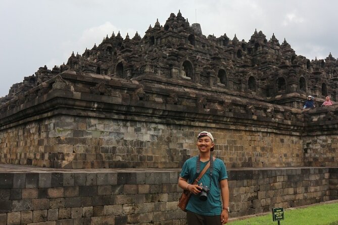 2-Day Java Tour From Bali Including Yogyakarta and Borobudur Temple