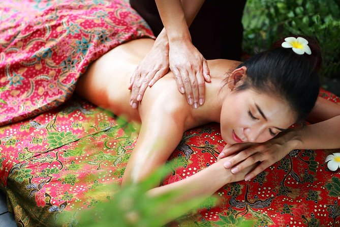 2 Hour Relaxation Luxury Spa Package at Fah Lanna Spa - Old City Branch