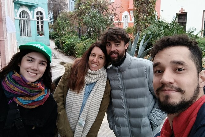 2-Hour Walking Tour of Yungay The Coolest Neighborhood in Chile - Exploring Yungays Vibrant Murals