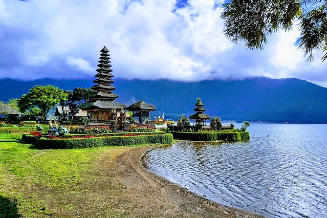 3 Days Tours : Tanah Lot Temple And Lempuyang The Gate Of Heaven