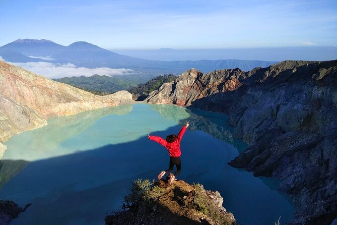 4D3N Ijen Crater,Papuma Beach, Tumpak Sewu Waterfal & Mount Bromo