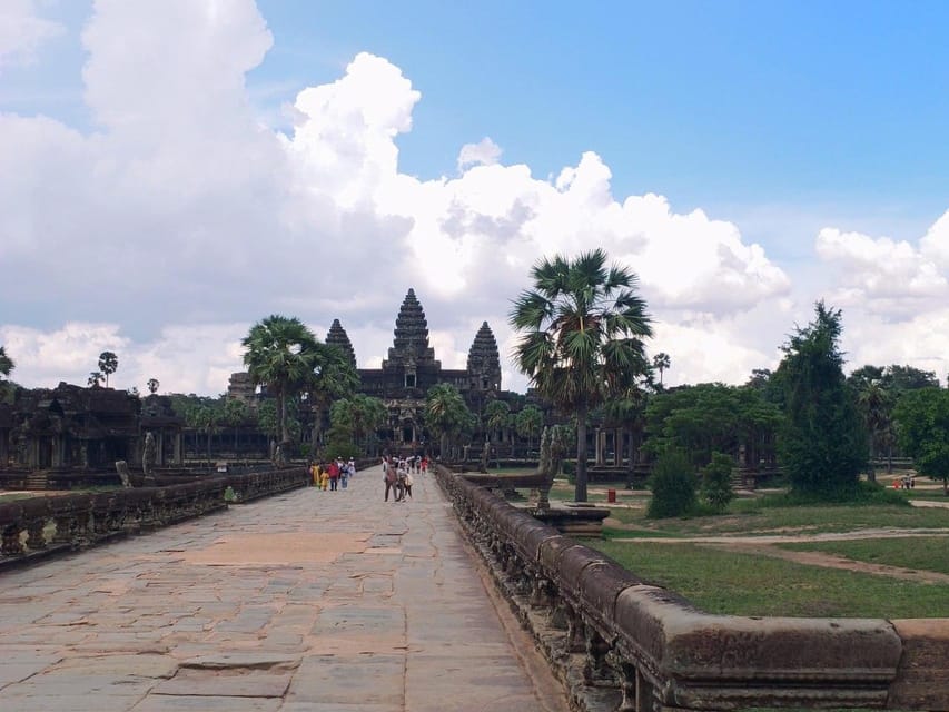 9-Day Cambodia Tour With Angkor Wat