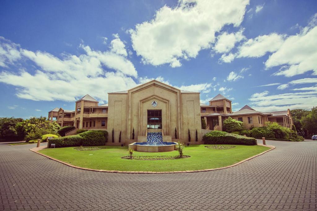 Abbey Beach Resort Review