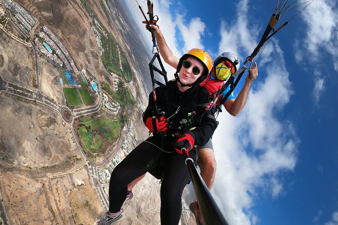 Acrobatic Paragliding Flight With Spanish Champion in Tenerife