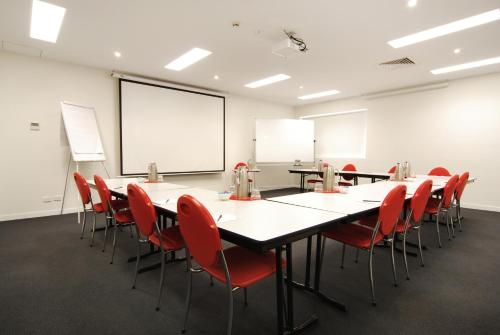 Adara Hotel Richmond - Property Overview