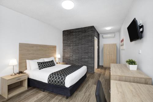 Adelaide Road Motor Lodge - Location and Surroundings