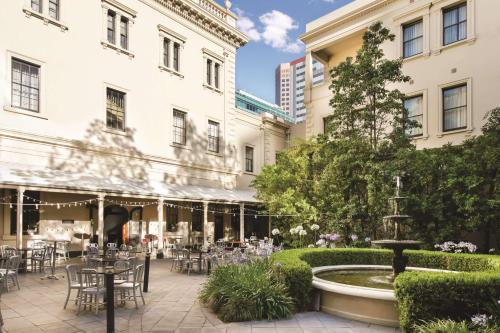 Adina Apartment Hotel Adelaide Treasury - Location and Accessibility