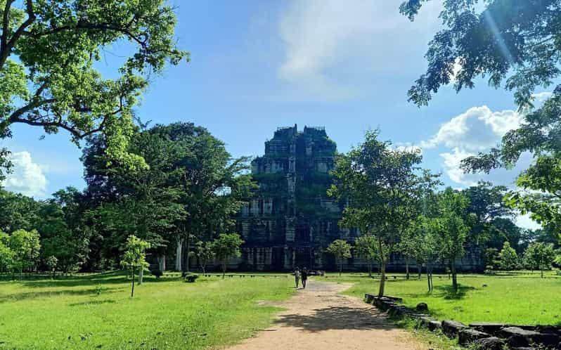 Adventure Into the Hidden Realm: Koh Ker, Beng Mealea Temple