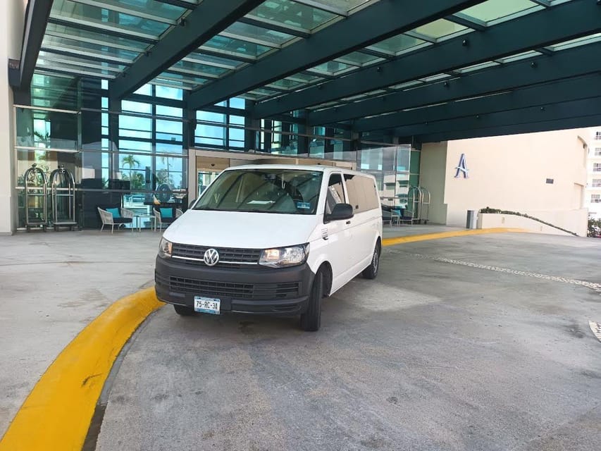 Akumal: Private Van Transfer to Playa Del Carmen