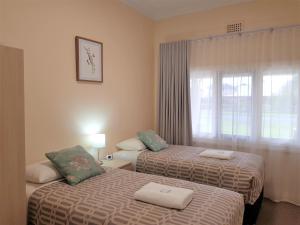Albany Holiday Units - Property Location and Description