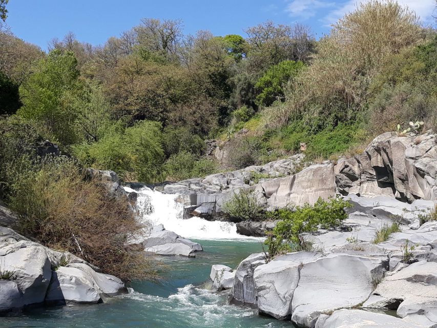 Alcantara Valley Trekking + Body Rafting