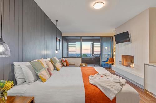 Altitude On Montville - Hotel Overview and Location