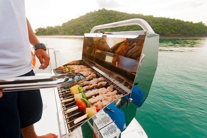 Angra & Ilha Grande From Rio: Boat Tour With Barbecue and Drinks - Tour Overview