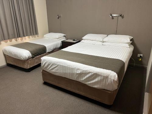 Argosy Motor Inn - Location Details