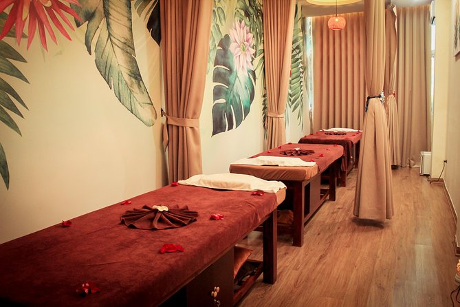 Aroma Massage Therapy 01 Hour