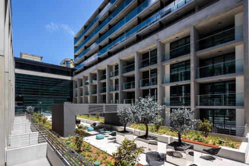Avenue Hotel Canberra - Hotel Overview