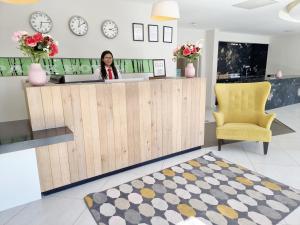 Axiom Park Hotel - Hotel Location and Nearby Attractions