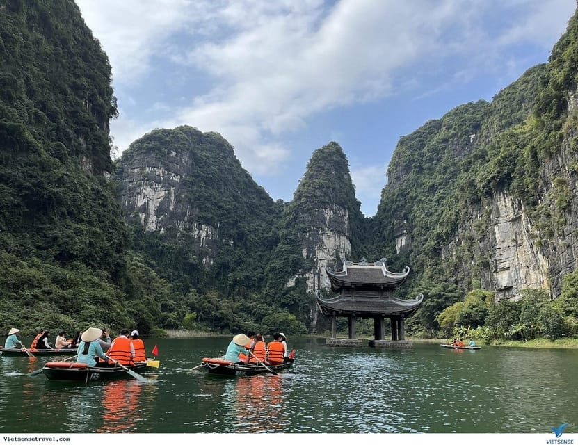 BAI DINH – TRANG AN FULL DAY TRIP BY LIMOUSINE FROM HA NOI