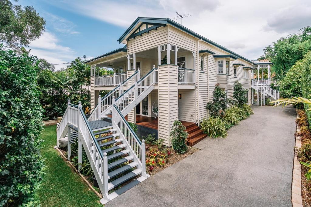 Balmoral Queenslander - Property Overview