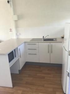 Bathurst Studio Apartments - Property Overview
