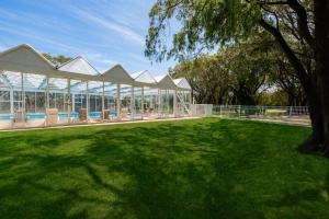 Bayview Geographe Resort Busselton - Exploring the Beachfront Resort