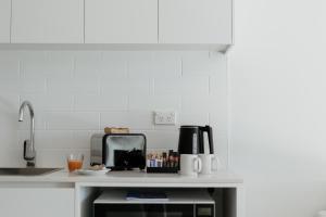 Beach & Bay Stay Motel - Property Overview