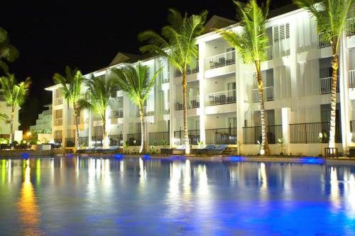 Beach Club Port Douglas Luxury Apartments - Property Overview