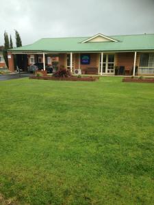 Beachcomber Motel & Apartments - Property Overview